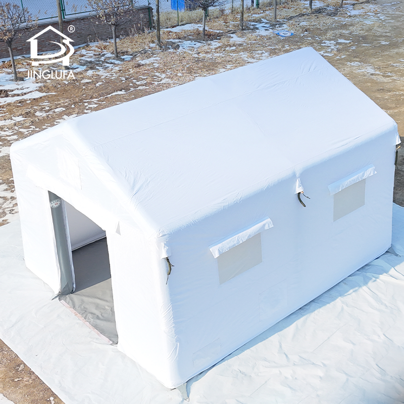 膨脹可能な医学のテント