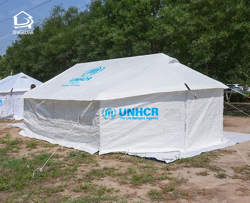 鉄骨フレームのテント